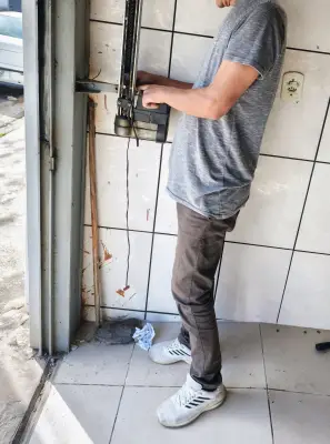 Foto de antes do serviço: Instalação de Kit PPA Penta JetFlex - Abre/Fecha o portão em três segundos.